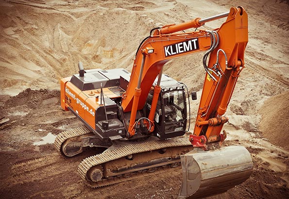 工程机械维护:挖掘机与推土机的保养秘诀